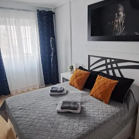 Julia De Lux Lägenhet Torrevieja