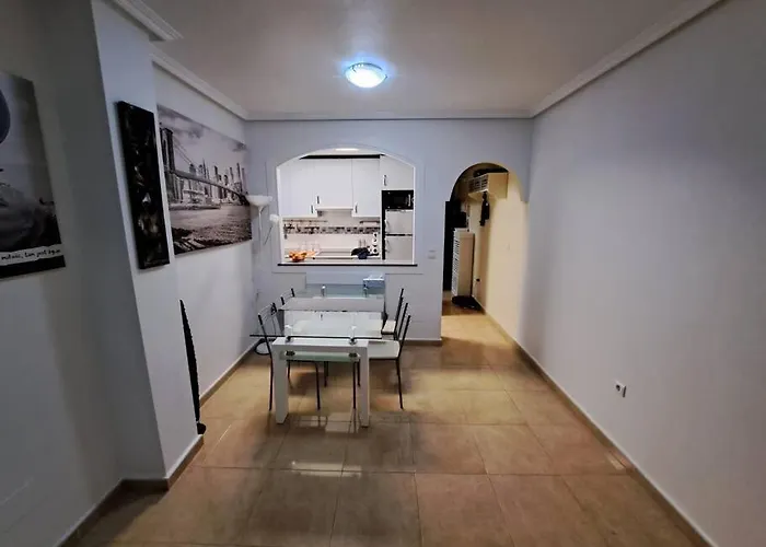 Julia De Lux Torrevieja