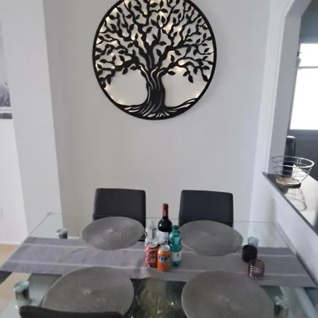 Apartment Julia De Lux *